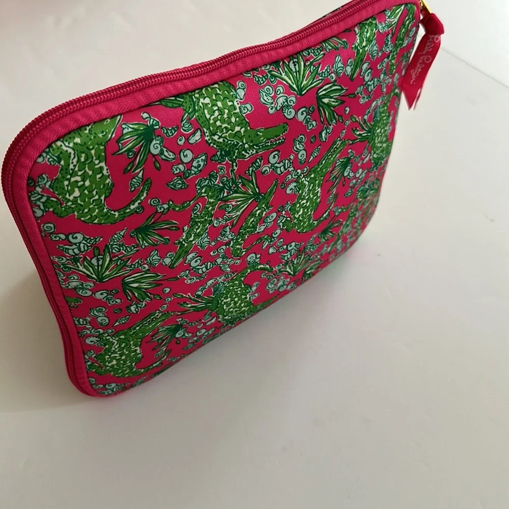 Lilly Pulitzer || Pink & Green Tablet Case.
